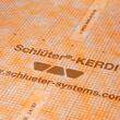 Schlüter®-KERDI: Oznakowania do przycinania ułatwiają obróbkę